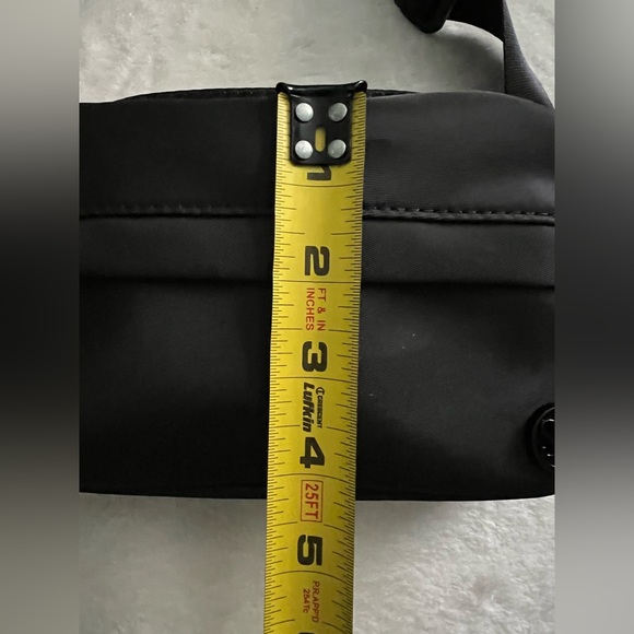 Steve Madden Black Belt Crossbody Fanny Pack Bag Set - Picture 13 of 16